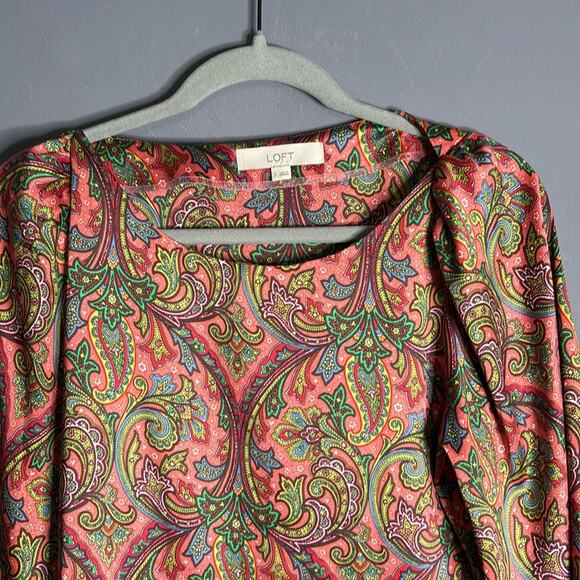 Loft Pink and Green Paisley Print Long Sleeve Silky Blouse Size Small - Picture 3 of 8